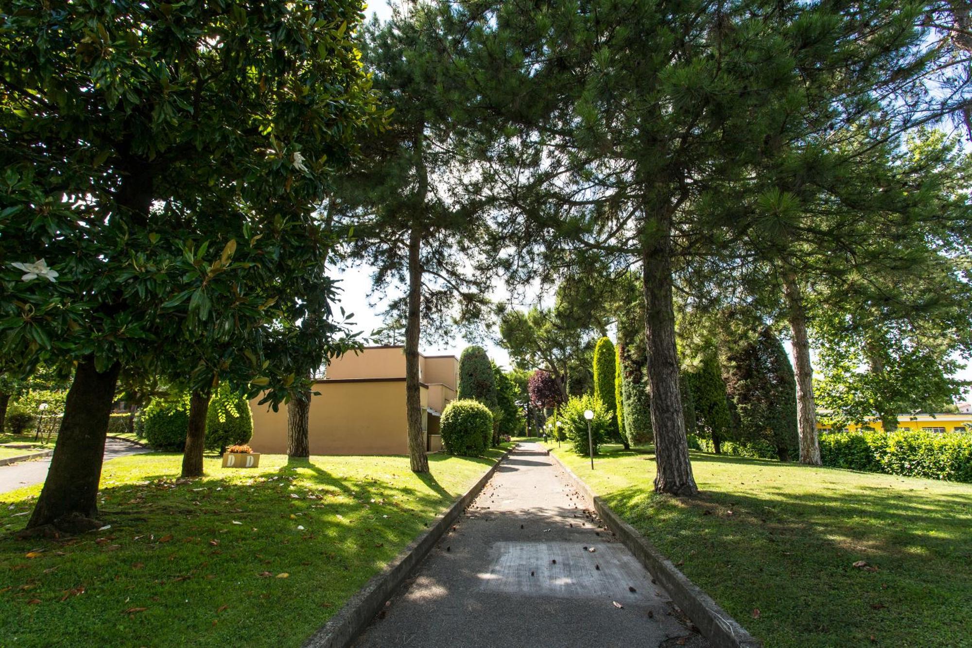 Appartamenti Massimiliano Peschiera del Garda Kamer foto