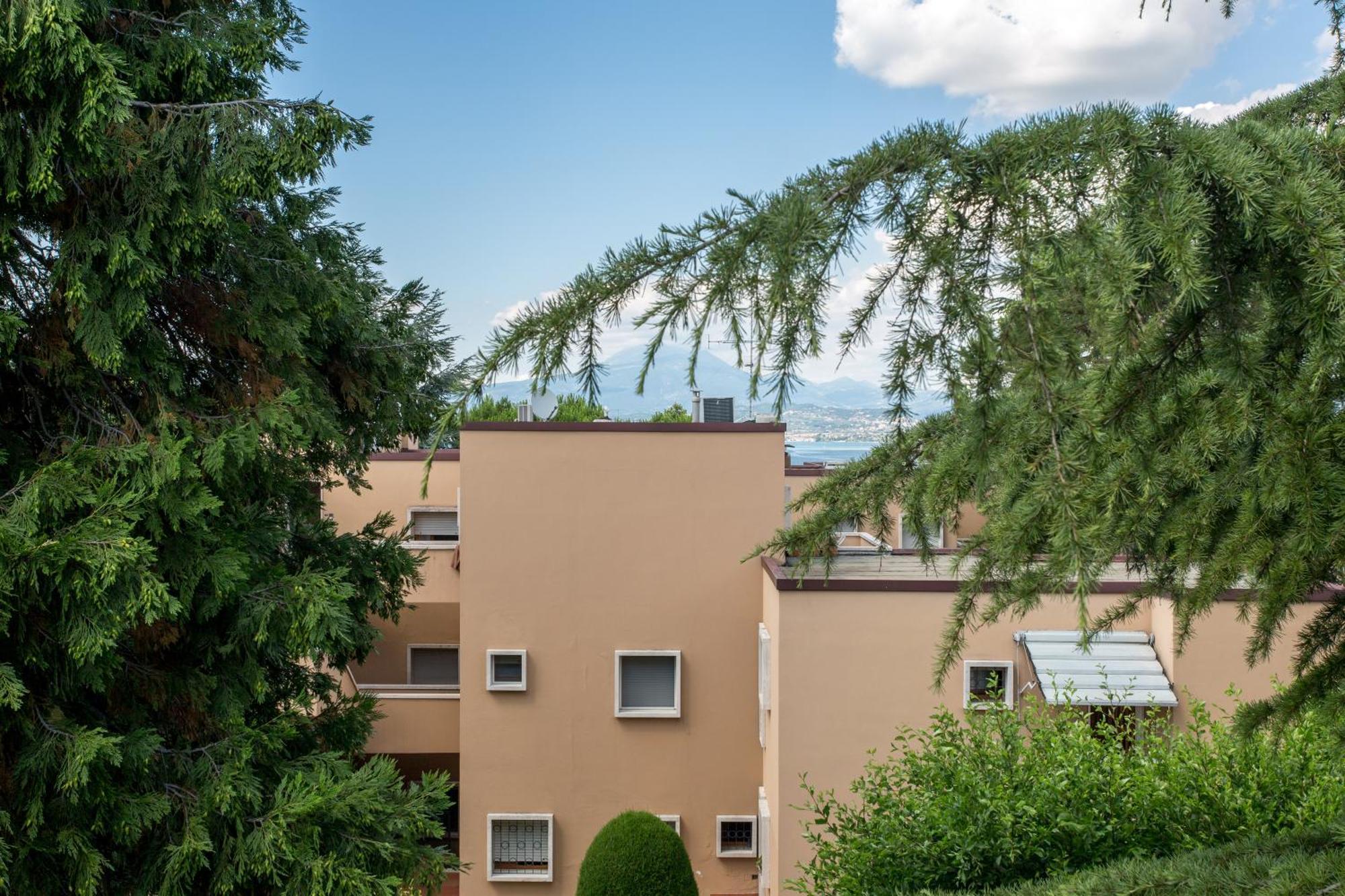 Appartamenti Massimiliano Peschiera del Garda Kamer foto