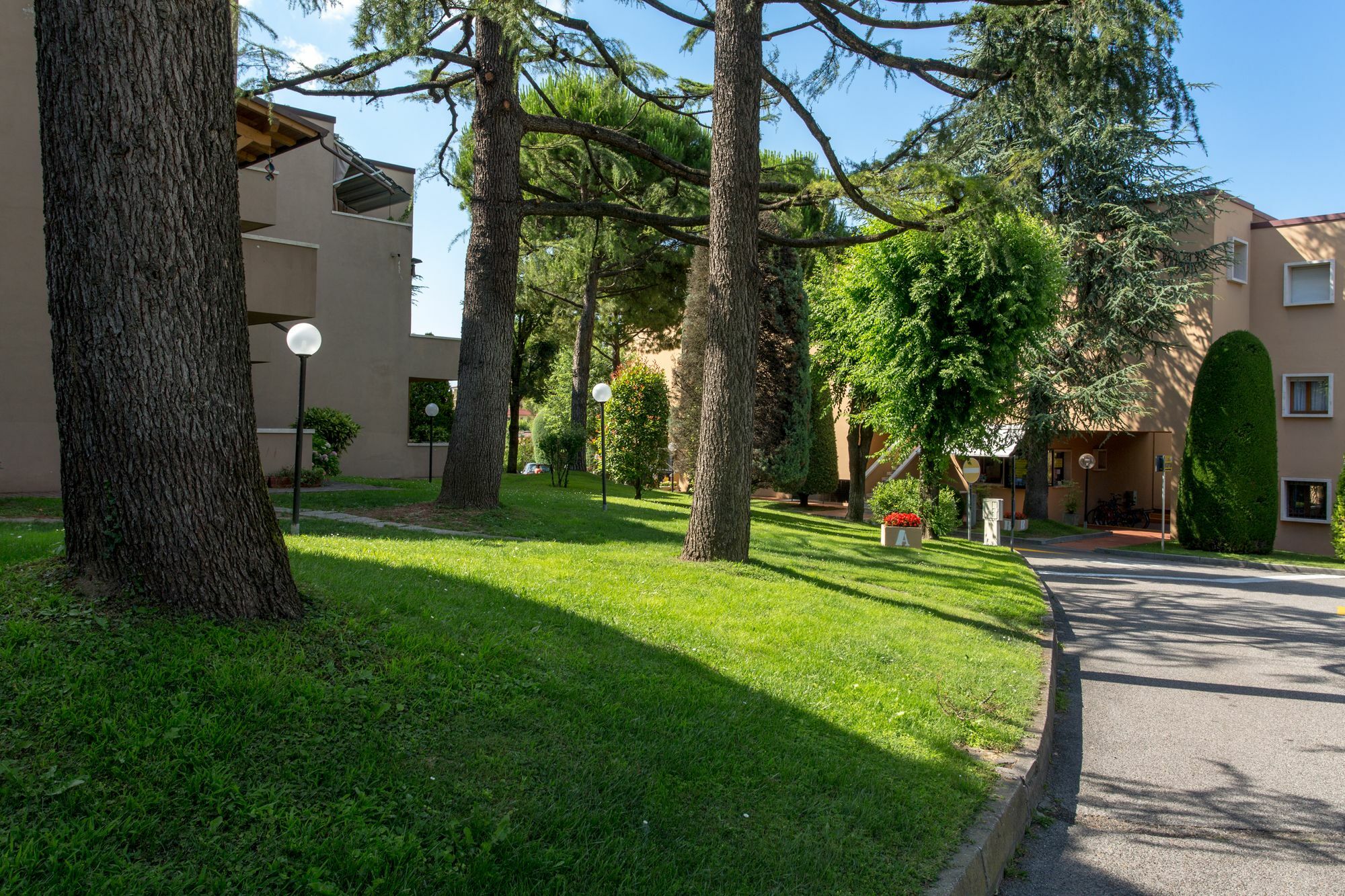 Appartamenti Massimiliano Peschiera del Garda Buitenkant foto